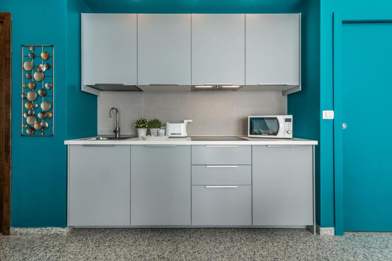 Boutique Apartments Collection-L'Attimo Fuggente Сассари Экстерьер фото