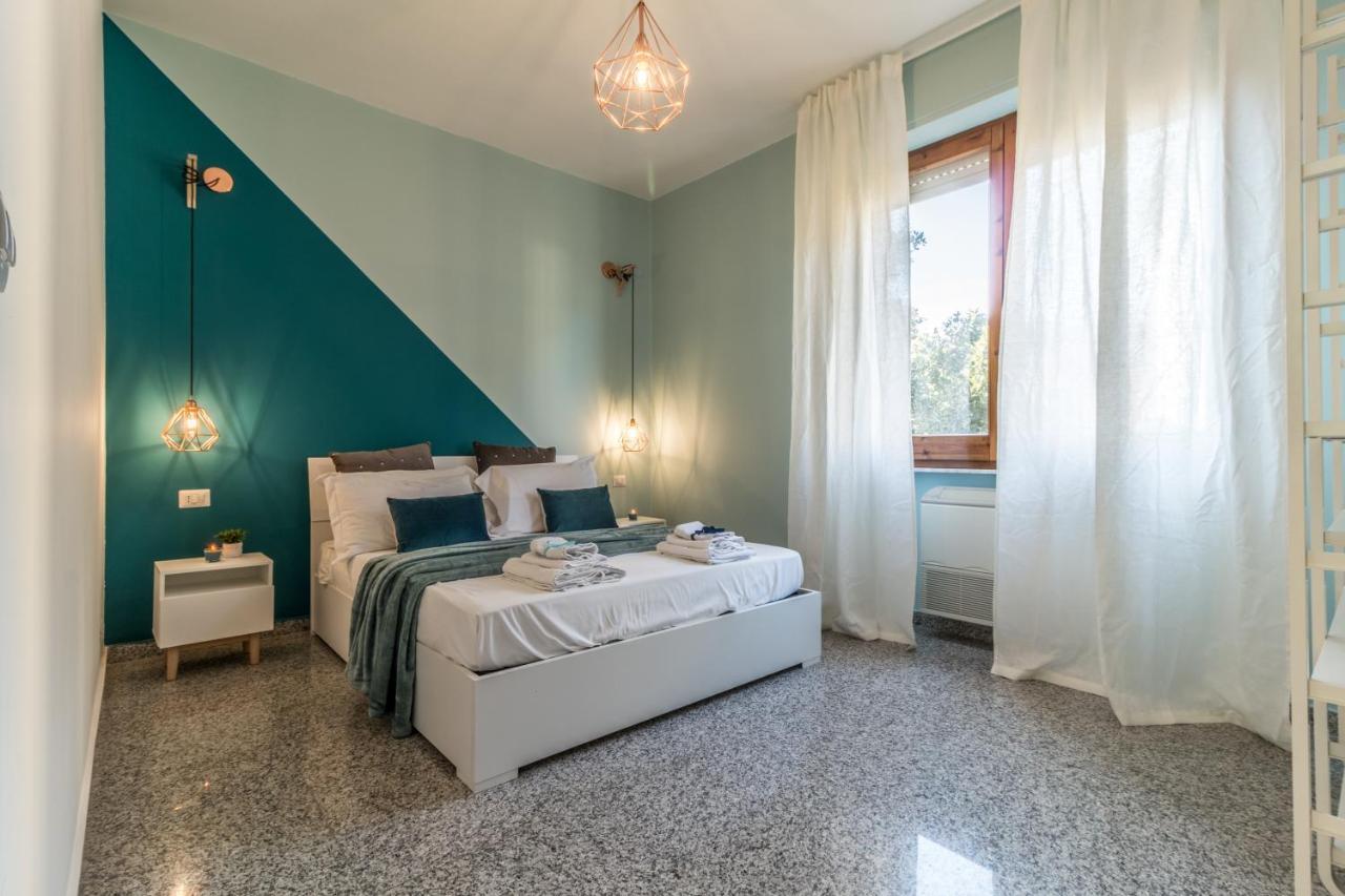 Boutique Apartments Collection-L'Attimo Fuggente Сассари Экстерьер фото