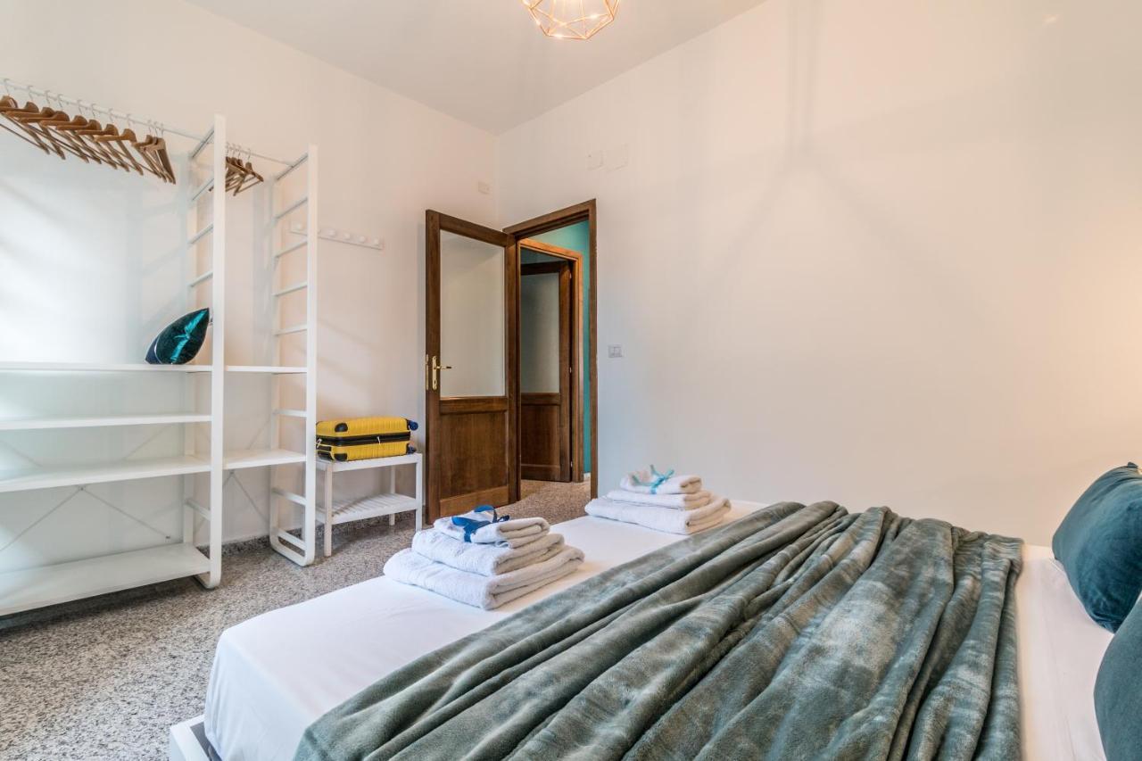 Boutique Apartments Collection-L'Attimo Fuggente Сассари Экстерьер фото