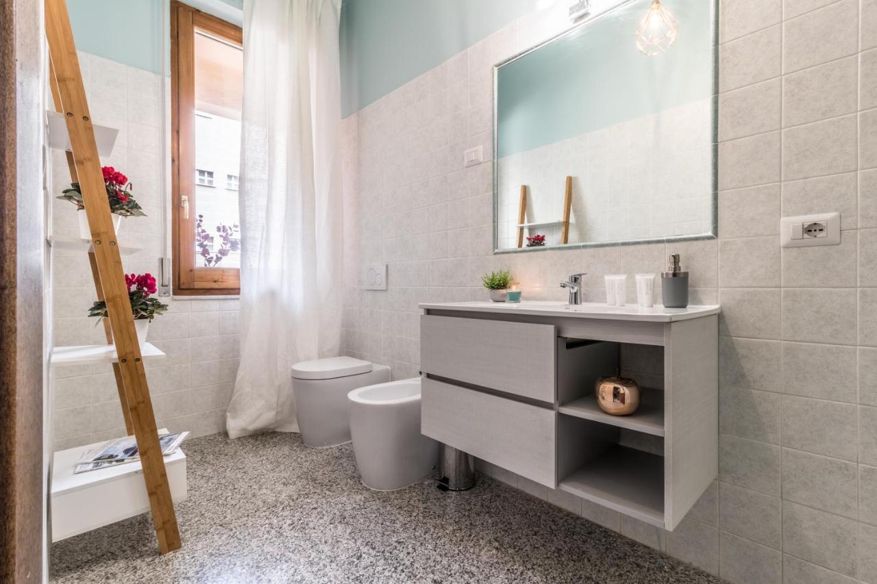Boutique Apartments Collection-L'Attimo Fuggente Сассари Экстерьер фото